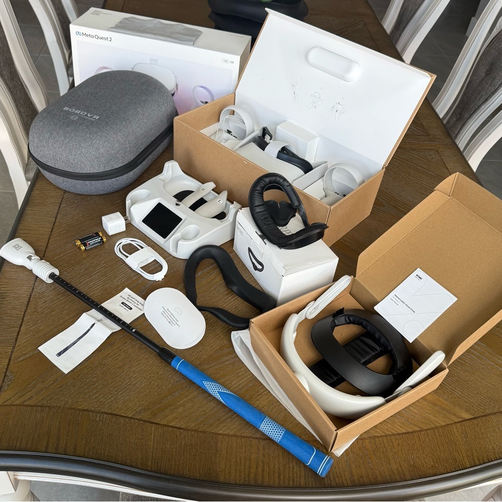 Quest 2 VR Headset - White